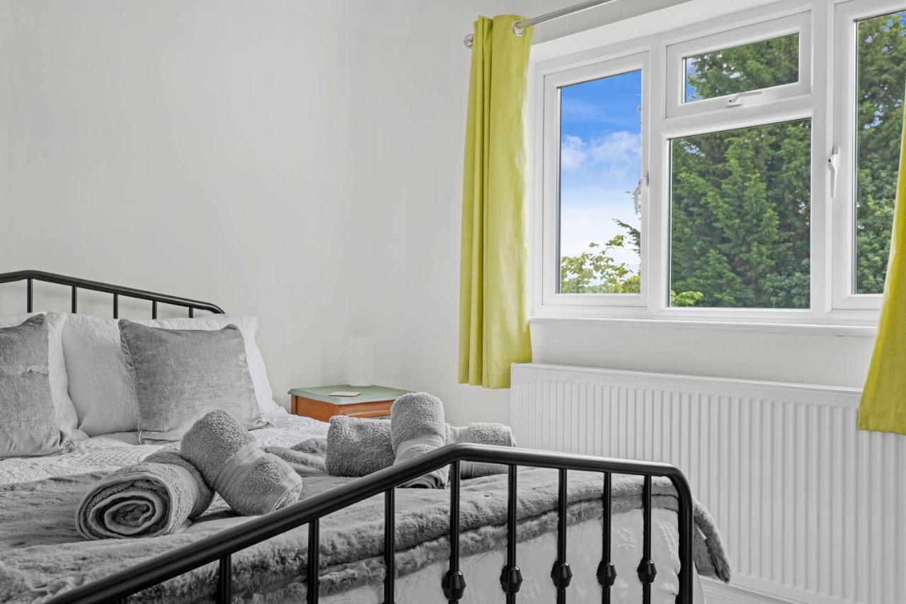 Wheelbarrow Cottage Bengeworth Екстериор снимка
