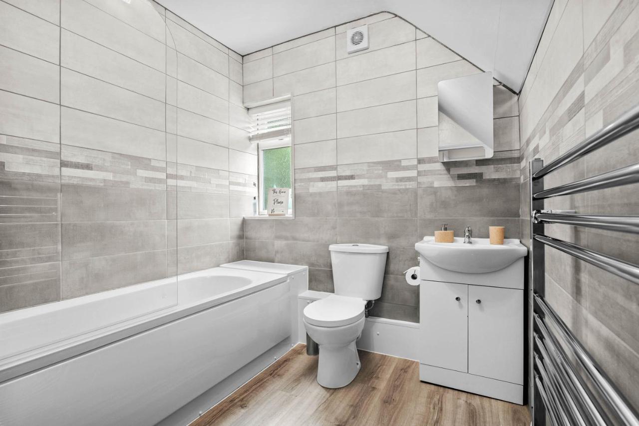 Wheelbarrow Cottage Bengeworth Екстериор снимка